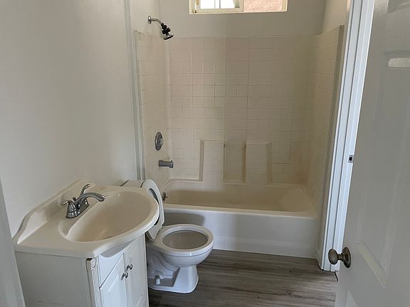 5th image of 3732 Tacoma Ave S #2