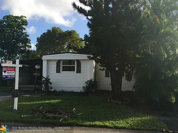 21620 NW 8th Ct, Pembroke Pines, FL 33029