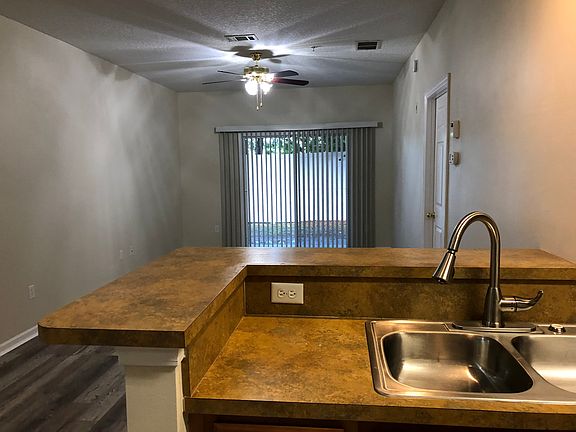 5th image of 3690 Kirkpatrick Cir Unit 4