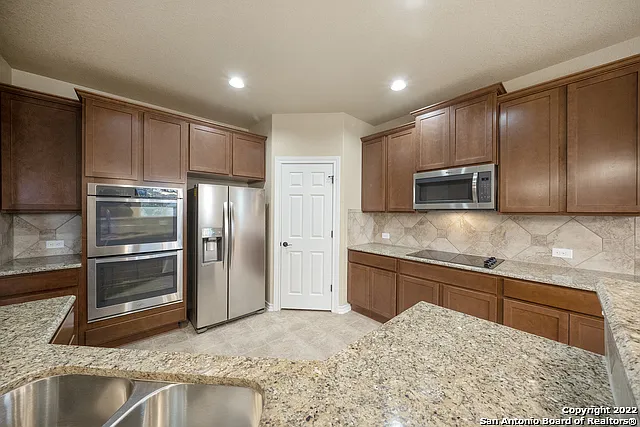 9839 Bricewood Cv — Photo 9
