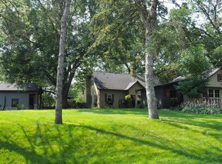 11401 Oakvale Rd N, Minnetonka, MN 55305