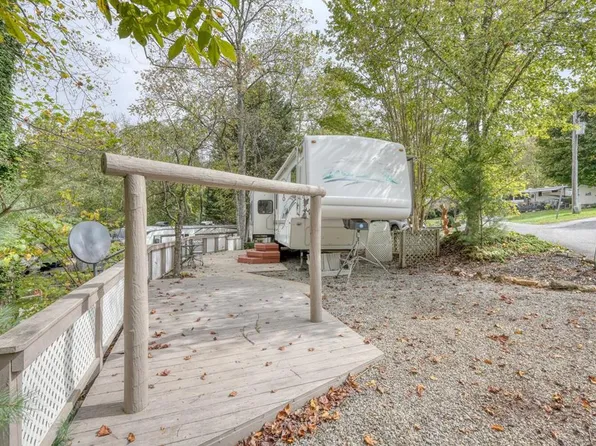 65 Choestoe Valley Cir, Blairsville, GA 30512