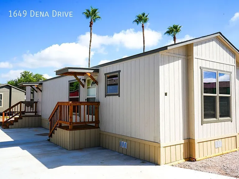 1649 Dena Dr — Photo 3