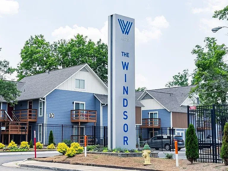 Windsor Apartments — Photo 1