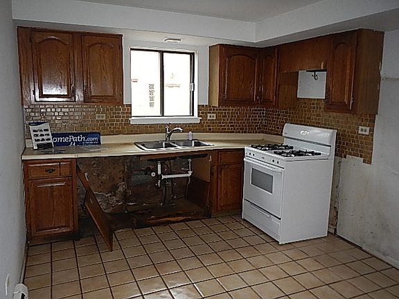 5th image of 5335 N Delphia Ave APT 136