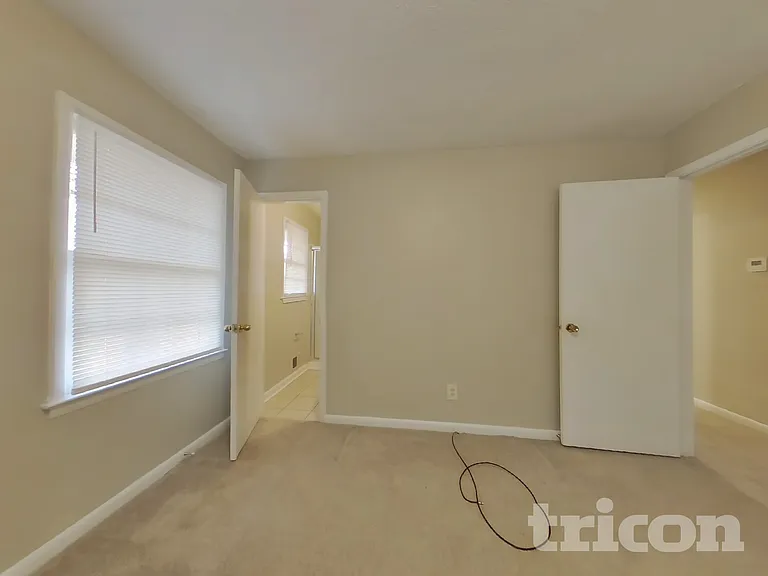 3842 Wesley Dr — Photo 9