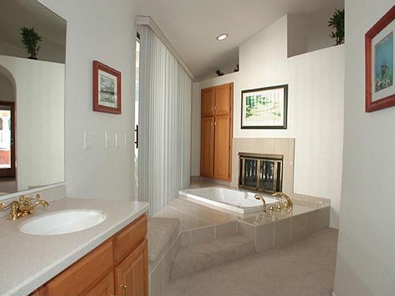 Master Bath Tub