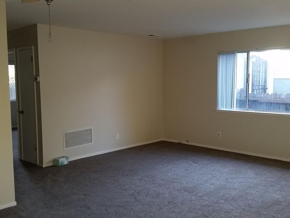 1st image of 51 Broadway St