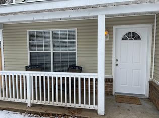 1802 N Pine Cone Dr, Fayetteville, AR 72704