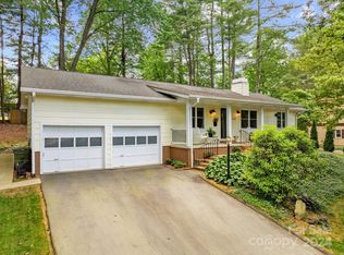 823 Hillcrest St, Hendersonville, NC 28739