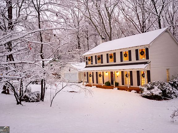 2nd image of 785 Spalding Dr
