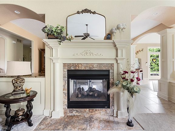 5th image of 8181 Village Cir