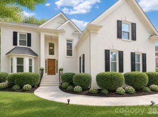 3415 Twelve Oaks Pl, Charlotte, NC 28270