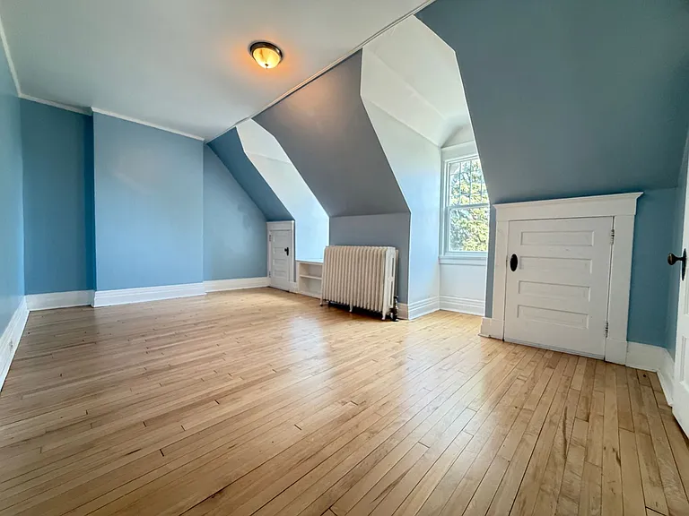 2307 E Superior St #3 — Photo 7