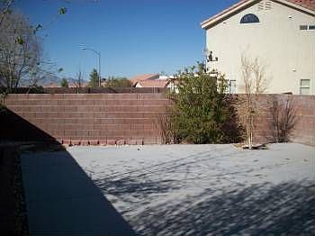 2nd image of 2551 River Oaks Dr