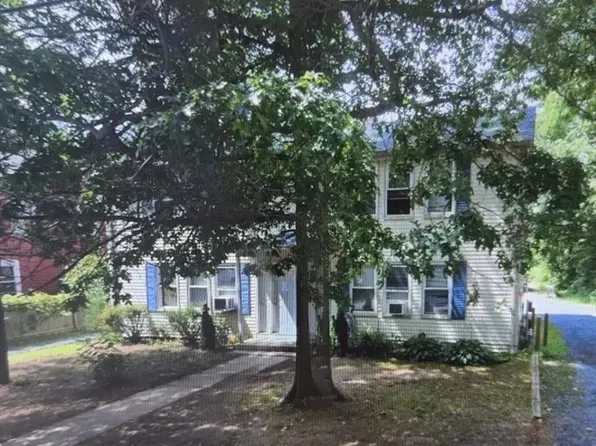 325 Tremont St #2R, Taunton, MA 02780