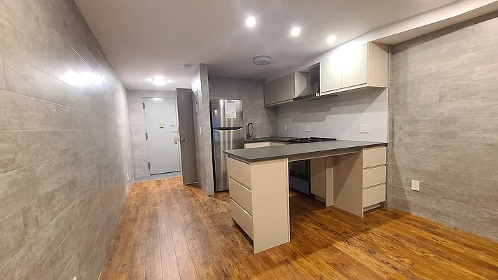 Rented by Matthew Gros-Werter, LREB  | media 3