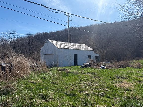 2nd image of 119 Shawnee St