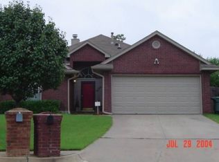905 Chartrand Ct, Edmond, OK 73034