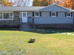 114 Parkwood Dr, Clarks Summit, PA