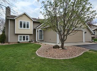 16050 Goodview Way, Lakeville, MN 55044
