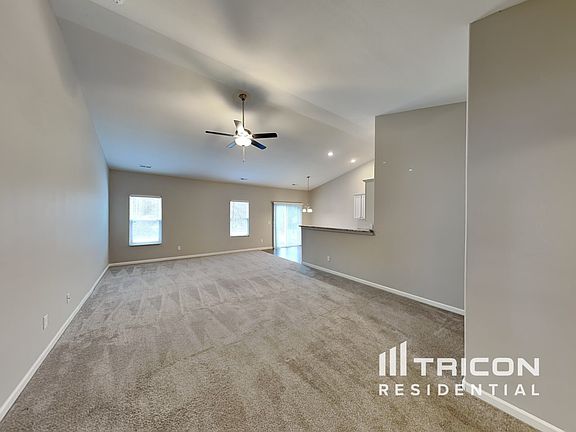 3rd image of 908 Hilphiger Ct