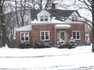 901 Forestdale Rd, Royal Oak, MI 48067