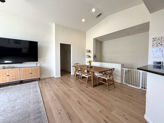 3rd image of 35794 Springvale Ln Unit 1