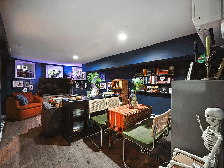 1120 I St NE #BASEMENT — Photo 9
