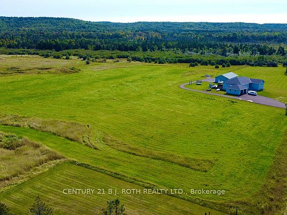 3rd image of 253 Craig Side Rd