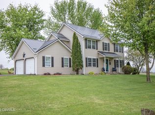 400 Lake View Ln, Mifflinburg, PA 17844