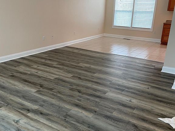 2nd image of 160 Robin Hood Dr