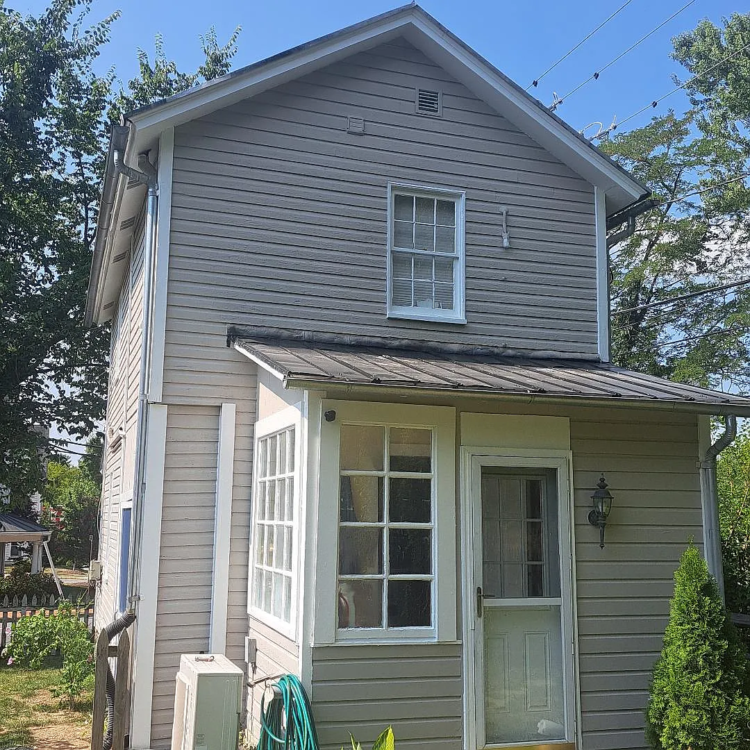 2 bed, 1.5 bath, 708 sqft, $2,775 — Photo 2