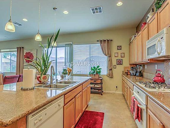 4th image of 6636 Black Oaks St