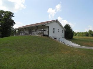 3310 Deer Ck Rd, Mcewen, TN 37101