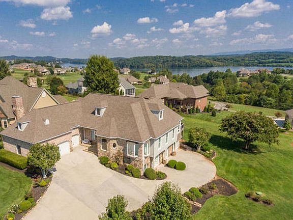 2nd image of 225 Osprey Cir
