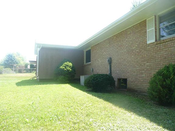 4th image of 4612 Crescent Dr