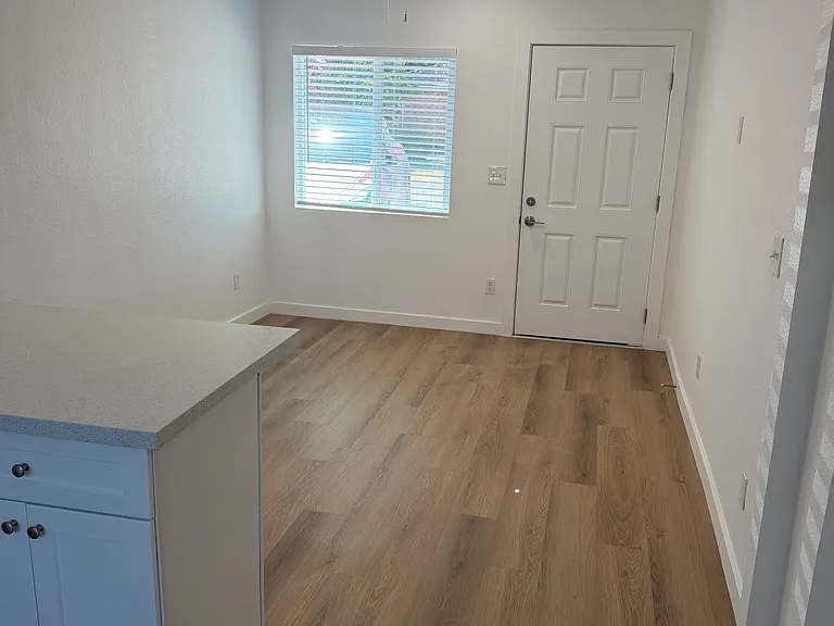 1106 E Meadowbrook Ave #1106 — Photo 5