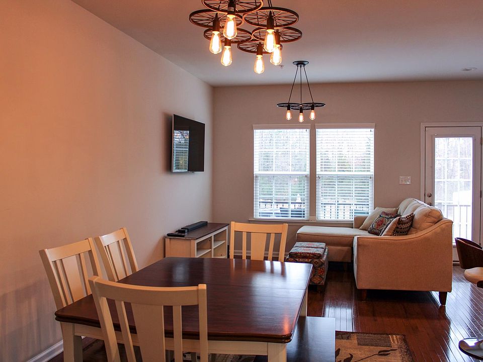 2nd image of 11963 Shire View Way