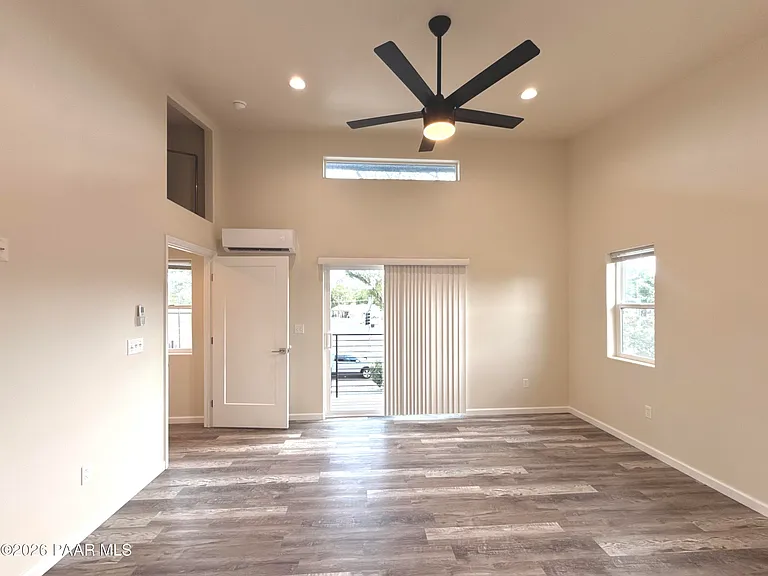 720 N Walnut St #1 — Photo 24