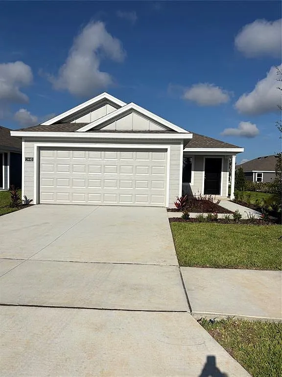 4 bed, 2.0 bath, 1600 sqft, $2,100 — Photo 1