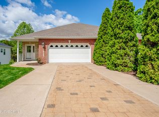 1861 Cedar Ridge Rd, Jefferson City, MO 65109