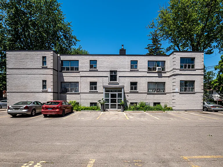 8 Oakwood Ave N #3 — Photo 13