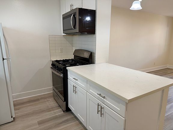 4th image of 12250 216th St APT 2