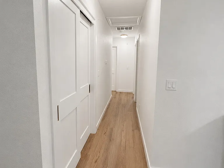 12790 SW Katherine St — Photo 8