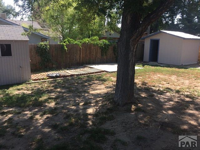 2nd image of 2102 Rosewood Ln