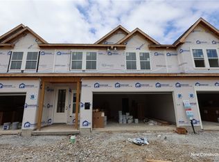 5090 Shepherds Gln, Willoughby, OH 44094