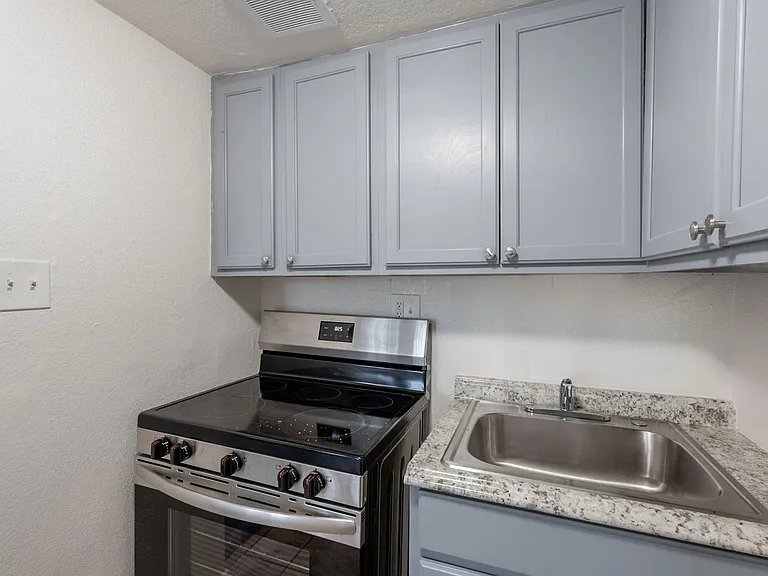 3222 W Indian School Rd — Photo 89