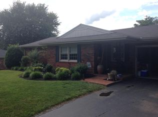 1584 Oxford Way, Bowling Green, KY 42103