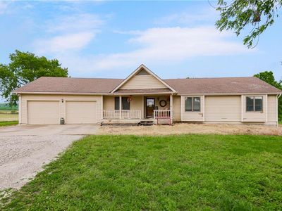 15628 238th St, Tonganoxie, KS, 66086